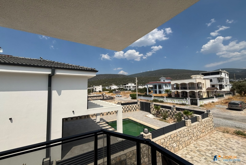 Doruk Emlak Ofisi > DORUK EMLAK OFİSİNDEN AYDIN DİDİM'DE 330 M² BAHÇELİ MÜSTAKİL HAVUZLU LÜKS 3+1 VİLLALAR