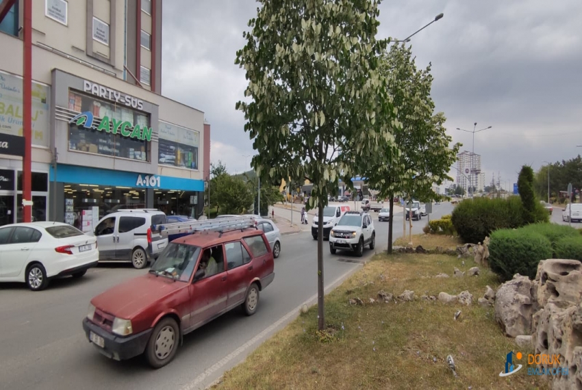 Doruk Emlak Ofisi > DORUK EMLAK OFİSİNDEN ŞİMAL PLAZA'DA KİRALIK TAM EŞYALI 2+1 OFİS / BÜRO