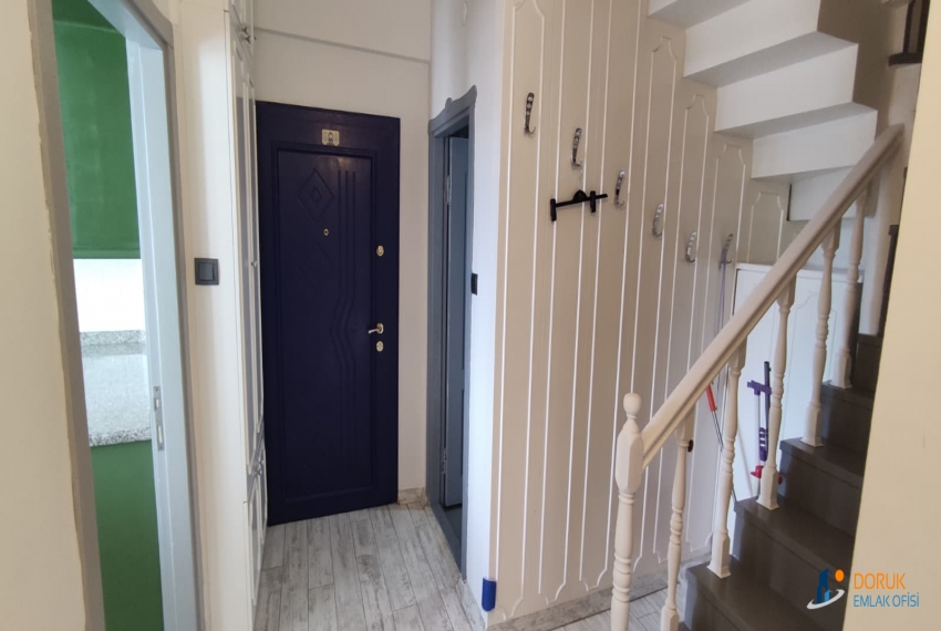 Doruk Emlak Ofisi > SARAÇLAR MAHALLESİ AYTEMİZ AKARYAKIT'IN ARKASINDA TERASLI SATILIK 4+1 DAİRE