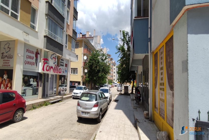 Doruk Emlak Ofisi > DORUK EMLAK OFİSİNDEN SALI PAZARI İNCEOĞLU APARTMANI'NDA SATILIK 3+1 DAİRE
