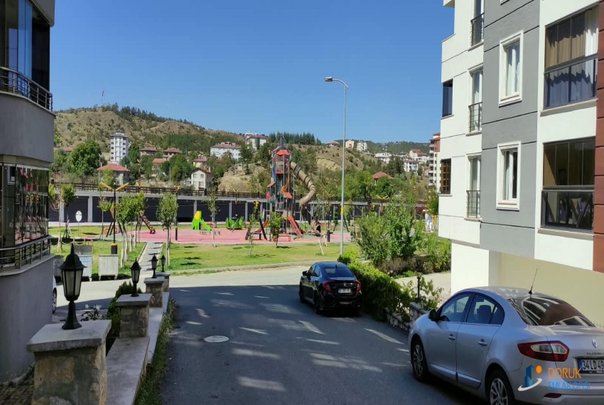 Doruk Emlak Ofisi > DORUK EMLAKTAN OLUKBAŞI SARAÇLAR MAHALLESİ GÜLŞEN APARTMANINDA SATILIK 2+1 DAİRE