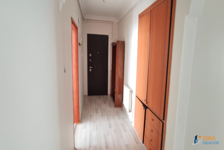 Doruk Emlak Ofisi > DORUK EMLAK OFİSİNDEN SALI PAZARI CUMHURİYET APARTMANI'NDA KİRALIK 3+1 DAİRE