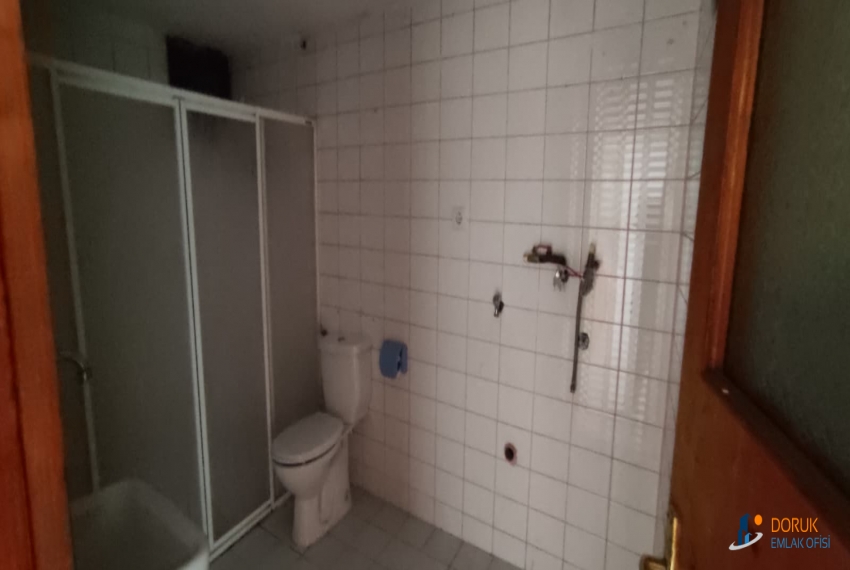 Doruk Emlak Ofisi > DORUK EMLAK OFİSİNDEN SALI PAZARI CUMHURİYET APARTMANI'NDA KİRALIK 3+1 DAİRE