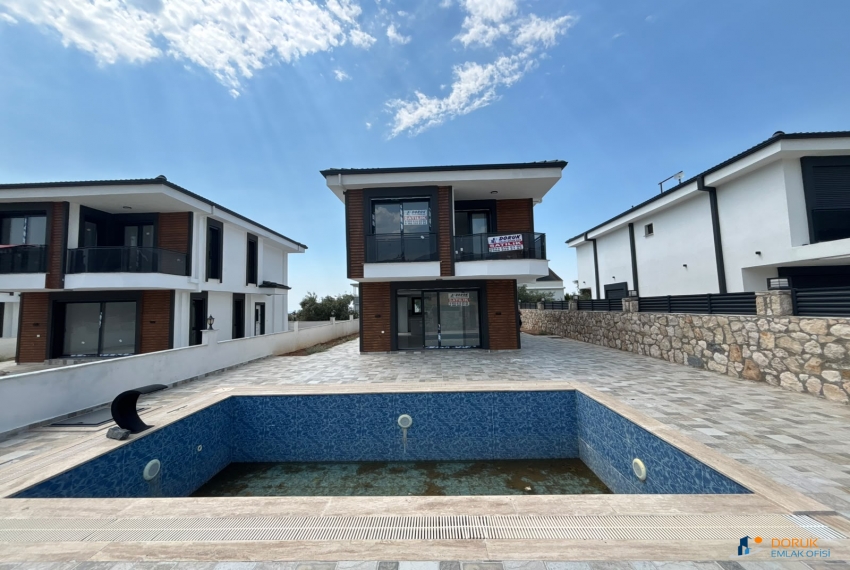 Doruk Emlak Ofisi > DORUK EMLAK OFİSİNDEN AYDIN DİDİM'DE 330 M² BAHÇELİ MÜSTAKİL HAVUZLU LÜKS 3+1 VİLLALAR