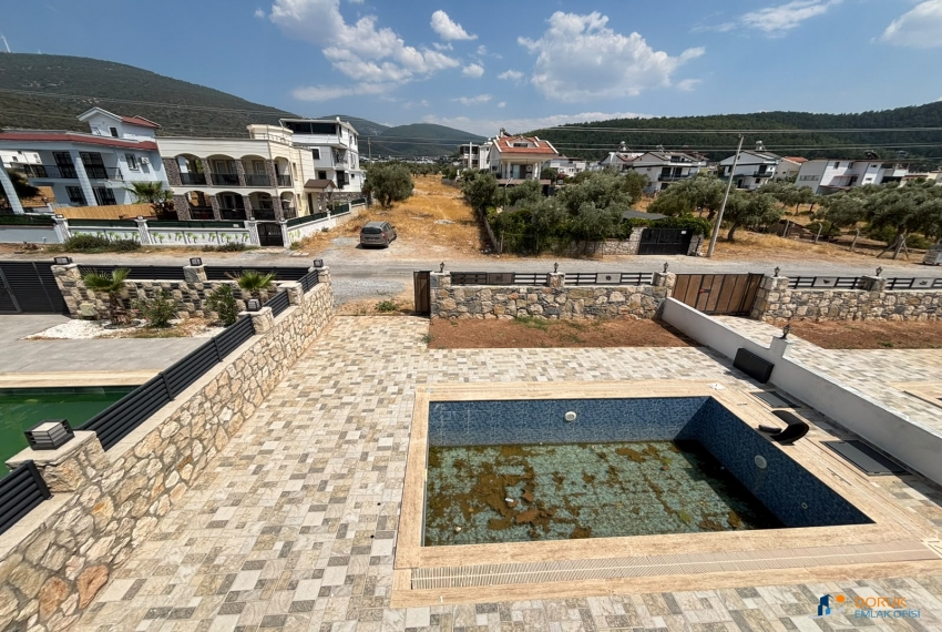 Doruk Emlak Ofisi > DORUK EMLAK OFİSİNDEN AYDIN DİDİM'DE 330 M² BAHÇELİ MÜSTAKİL HAVUZLU LÜKS 3+1 VİLLALAR