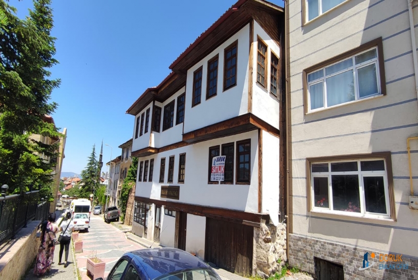 Doruk Emlak Ofisi > DORUK EMLAK OFİSİNDEN KASTAMONU MERKEZDE YATIRIMLIK OTEL & RESTORAN PROJELİ TARİHİ KONAK
