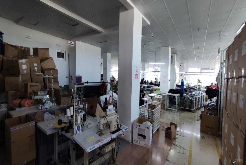 Doruk Emlak Ofisi > DORUK EMLAK OFİSİNDEN CANDAROĞULLARI MAHALLESİ HUKUKÇULAR İŞ MERKEZİNDE 1.500 M2 YÜKSEK KİRA GETİRİLİ GENİŞ SATILIK DÜKKAN