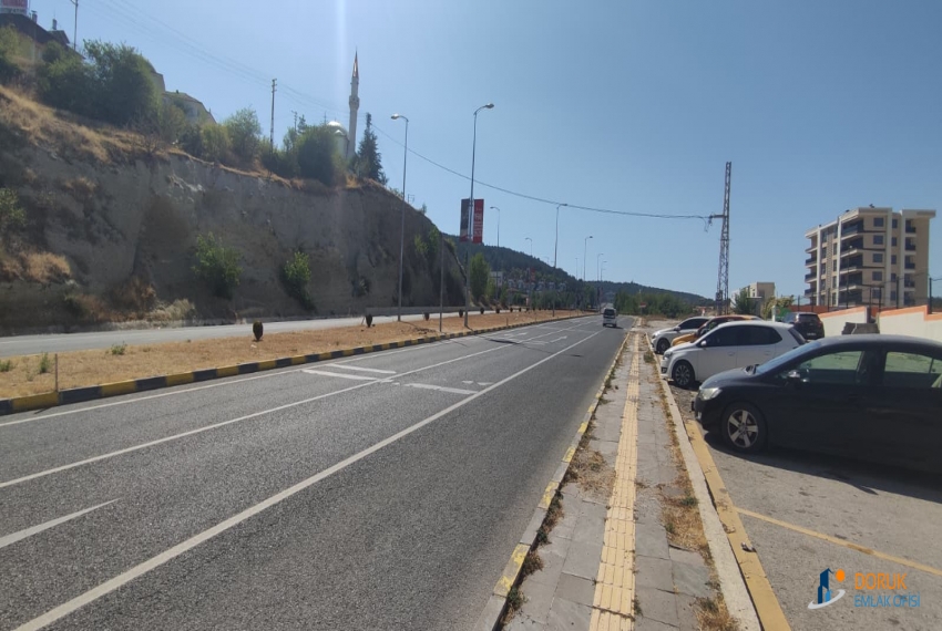 Doruk Emlak Ofisi > DORUK EMLAK'TAN ŞEHRİ ŞAHANE SİTESİ'NDE SATILIK 55 M² TİCARİ DÜKKAN