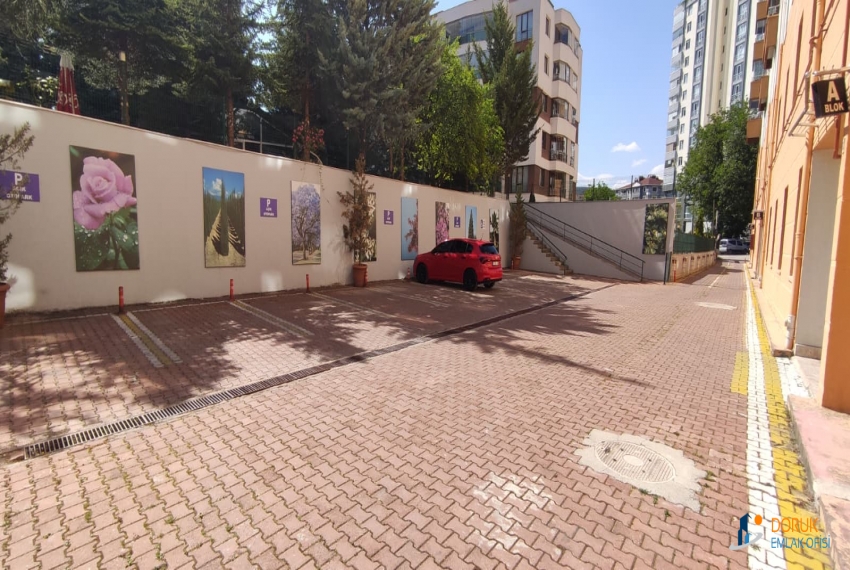 Doruk Emlak Ofisi > DORUK EMLAKTAN SARAÇLAR MAHALLESİ PARK MANZARA GÜNEYLİ KONUTLARI SATILIK 4+1 DAİRE
