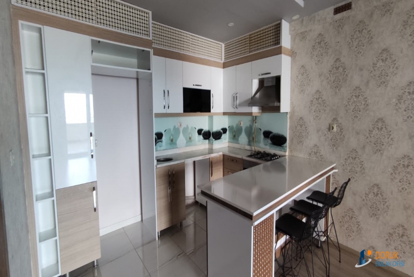 Doruk Emlak Ofisi > DORUK EMLAK OFİSİNDEN ŞEHR-İ ŞAHANE SİTESİ'NDE ÖZEL DEKORASYONLU KİRALIK 2,5+1 LÜKS DAİRE