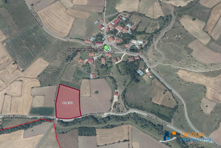 Doruk Emlak Ofisi > DORUK EMLAK OFİSİNDEN ANKARA YOLU ÜZERİ KAYI KÖYÜNDE KÖY YERLEŞİK ALANI İÇERİSİNDE 9.000 M2 SATILIK ARAZİ
