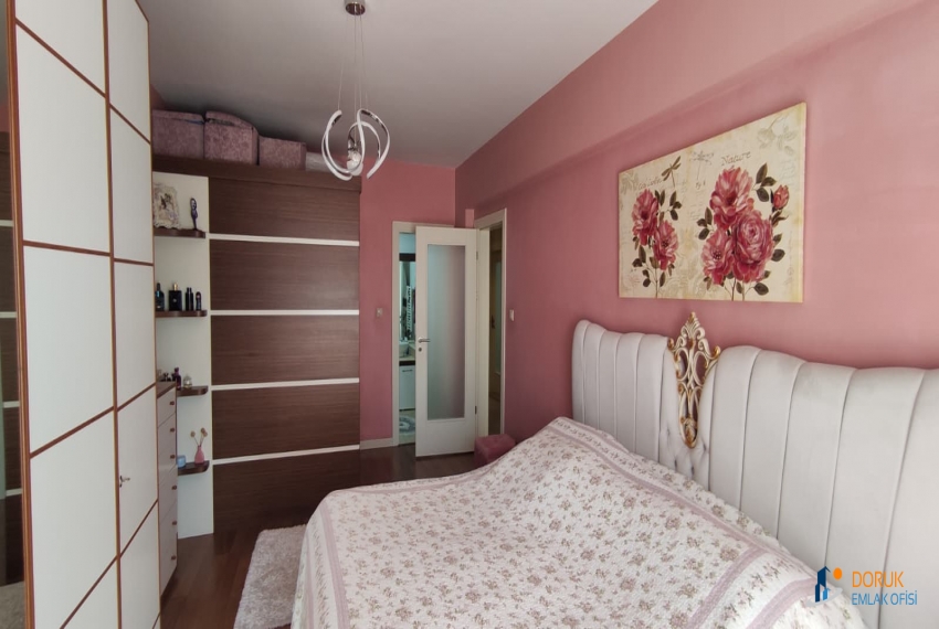Doruk Emlak Ofisi > DORUK EMLAKTAN SARAÇLAR MAHALLESİ PARK MANZARA GÜNEYLİ KONUTLARI SATILIK 4+1 DAİRE