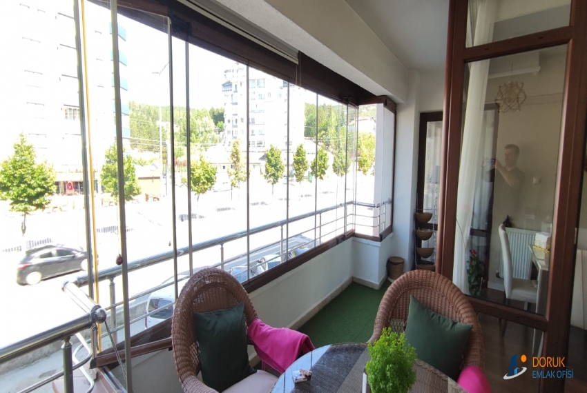 Doruk Emlak Ofisi > DORUK EMLAKTAN SARAÇLAR MAHALLESİ PARK MANZARA GÜNEYLİ KONUTLARI SATILIK 4+1 DAİRE