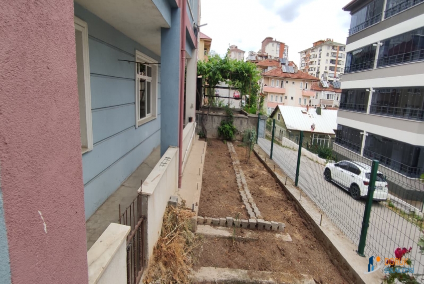 Doruk Emlak Ofisi > DORUK EMLAK OFİSİNDEN CANDAROĞULLARI MAHALLESİ'NDE SATILIK TEK TAPU 2 DAİRE + 1 DUBLEKS BİNA