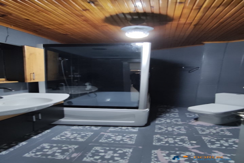 Doruk Emlak Ofisi > SARAÇLAR MAHALLESİ AYTEMİZ AKARYAKIT'IN ARKASINDA TERASLI SATILIK 4+1 DAİRE