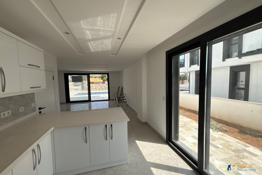 Doruk Emlak Ofisi > DORUK EMLAK OFİSİNDEN AYDIN DİDİM'DE 330 M² BAHÇELİ MÜSTAKİL HAVUZLU LÜKS 3+1 VİLLALAR